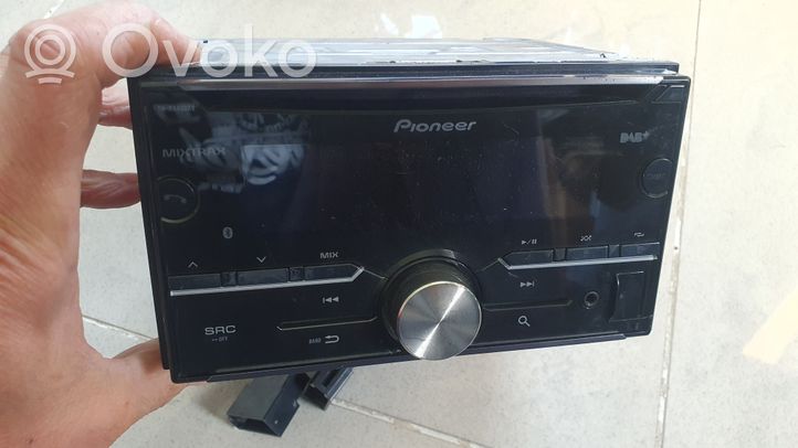 Nissan Micra K14 Radio/CD/DVD/GPS-pääyksikkö FHX840DAB