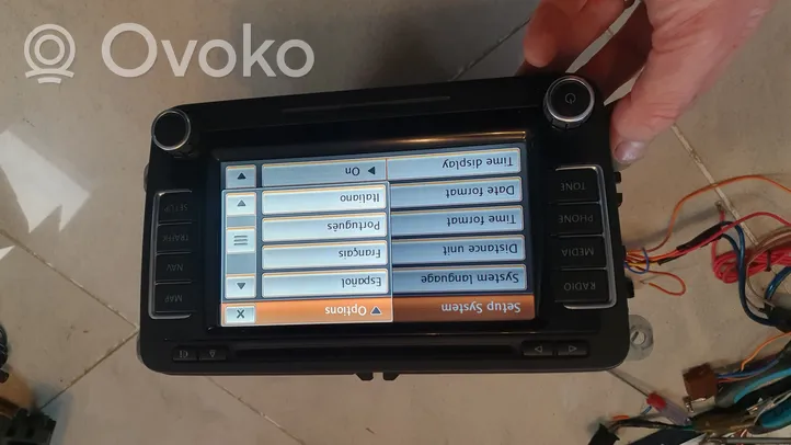 Volkswagen PASSAT CC Radio/CD/DVD/GPS-pääyksikkö 1T0035680B