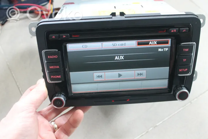 Volkswagen PASSAT B7 Radio/CD/DVD/GPS-pääyksikkö 3C8035190C