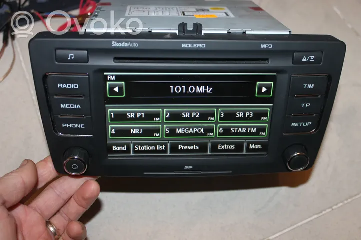 Skoda Yeti (5L) Panel / Radioodtwarzacz CD/DVD/GPS 1Z0035156F