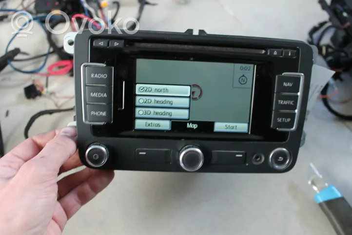 Volkswagen PASSAT B7 Radio / CD/DVD atskaņotājs / navigācija 3C8035279R