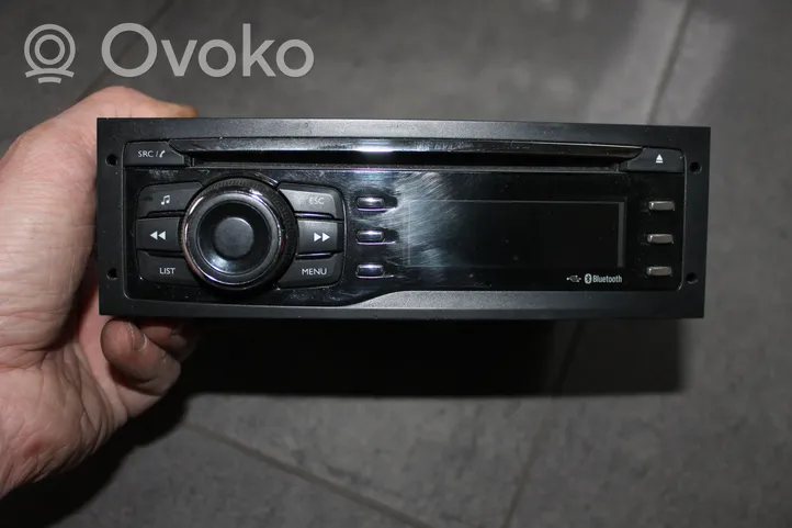 Peugeot iOn Radio/CD/DVD/GPS-pääyksikkö 96748368XT