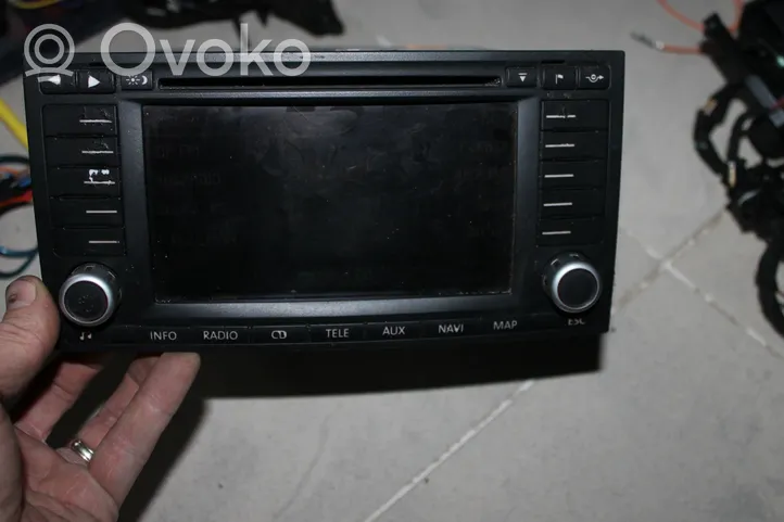 Volkswagen Touareg I Radio/CD/DVD/GPS-pääyksikkö 7L6035191C