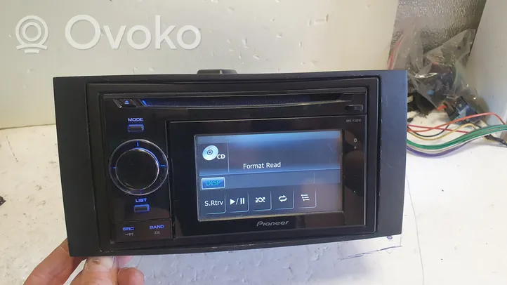 Volkswagen Transporter - Caravelle T5 Panel / Radioodtwarzacz CD/DVD/GPS PIONEER