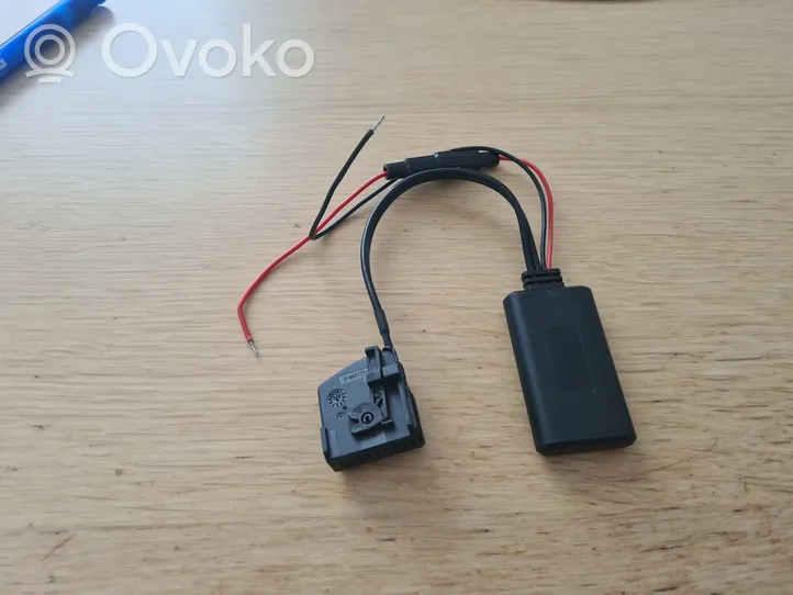 Volkswagen Touran I Enchufe conector entrada auxiliar AUXBTAUDIO