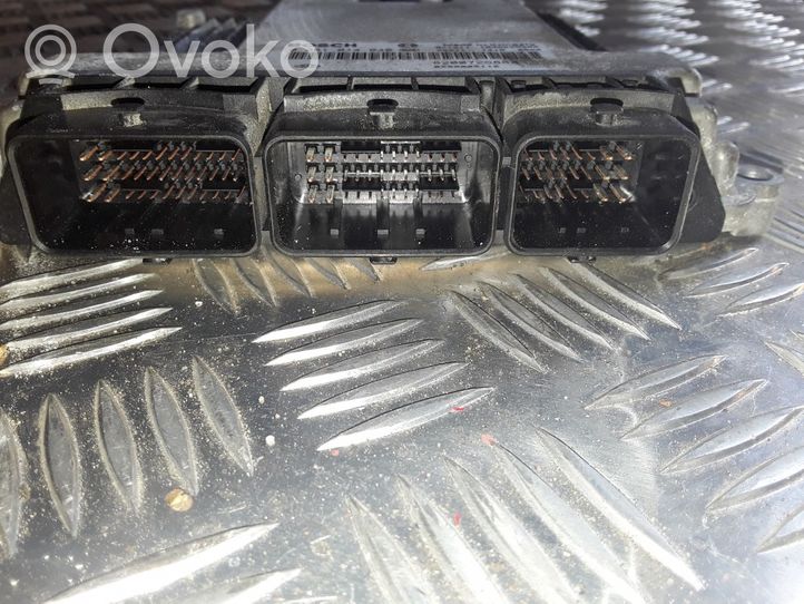 Renault Laguna III Sterownik / Moduł ECU 0281014646