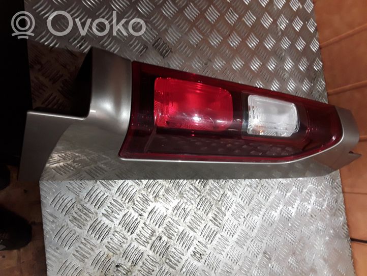 Opel Vivaro Rear/tail lights 93454193