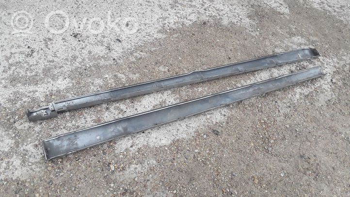 Renault Megane II Sill 8200568938