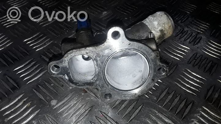 Nissan X-Trail T30 Boîtier de thermostat 