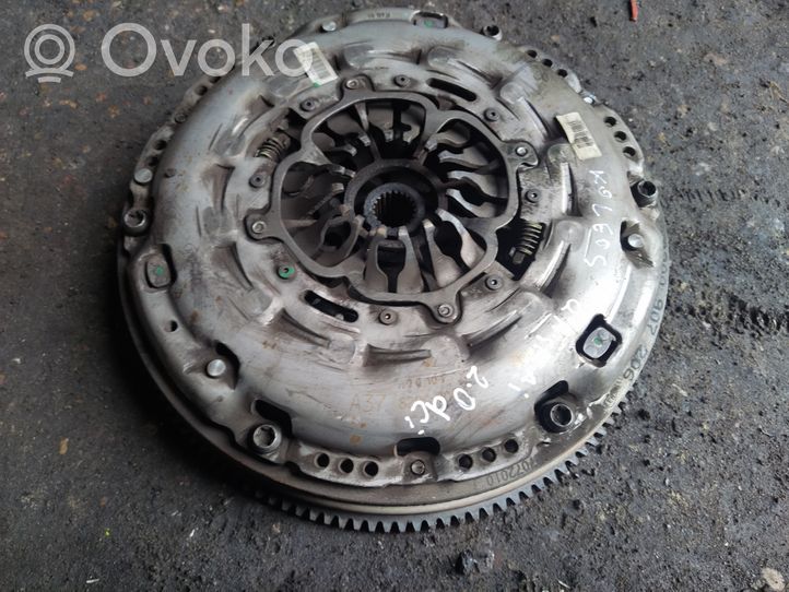 Nissan Qashqai Volant moteur bi-masse 8200907206