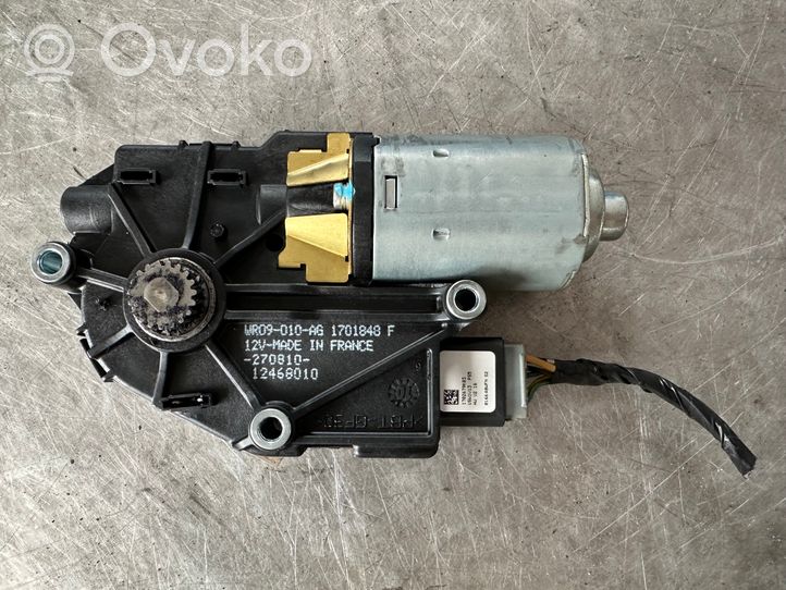 Nissan Qashqai Moteur / actionneur 4223021