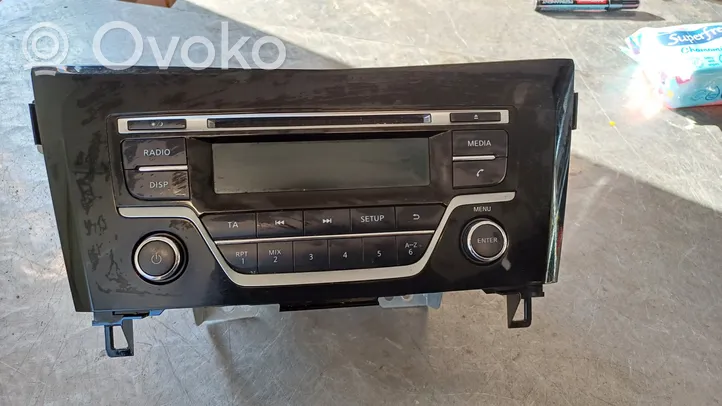 Nissan Qashqai Radio / CD-Player / DVD-Player / Navigation 281185HV00A