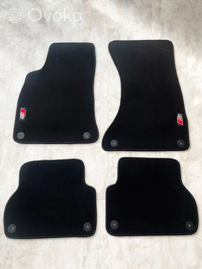 Audi A4 S4 B7 8E 8H Set di tappetini per auto 