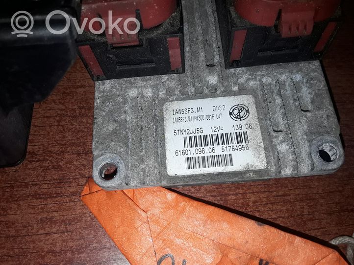 Fiat Grande Punto Komputer / Sterownik ECU i komplet kluczy 00517954300