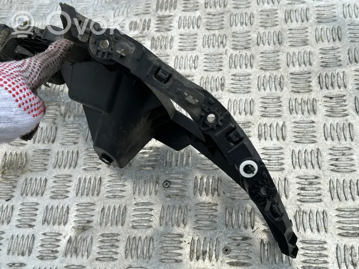 Peugeot 308 Support de pare-chocs arrière 9835421980