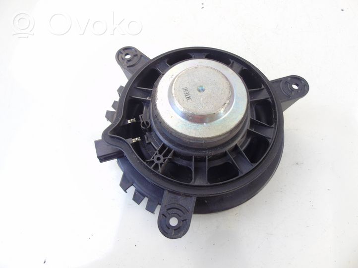 Volvo V40 Altoparlante portiera posteriore 30657445