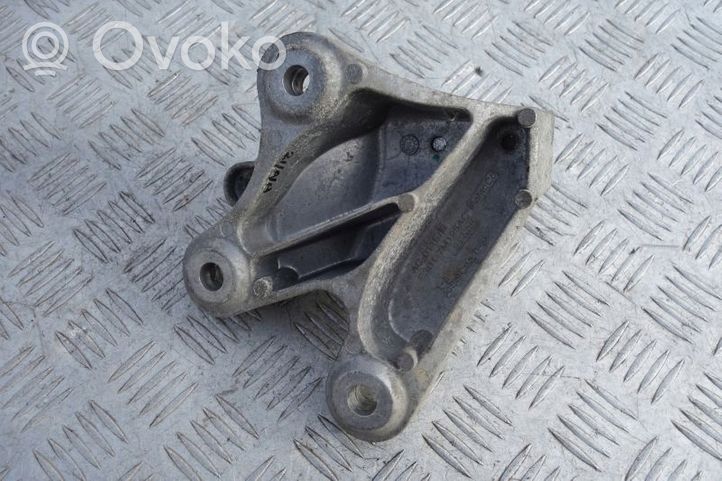 Ford Ka Supporto di montaggio scatola del cambio E3B17M125AC