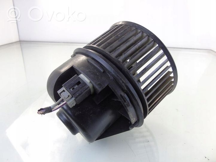 Ford Focus Heater fan/blower AV6N18456CA