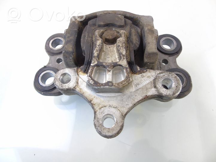 Volvo S80 Gearbox mounting bracket 