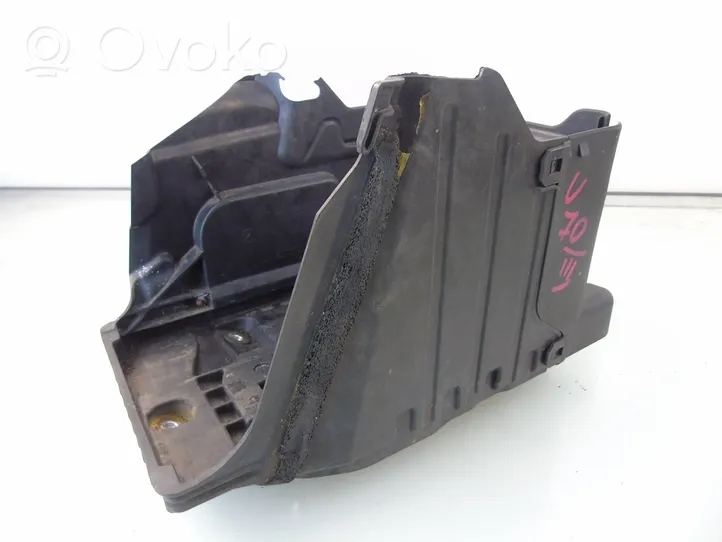 Volvo V70 Support boîte de batterie 31335432