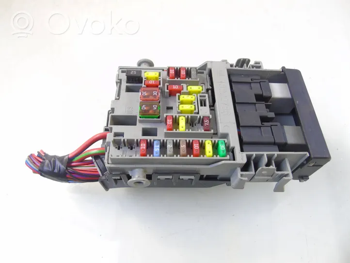 Opel Zafira C Fuse box set 13222786