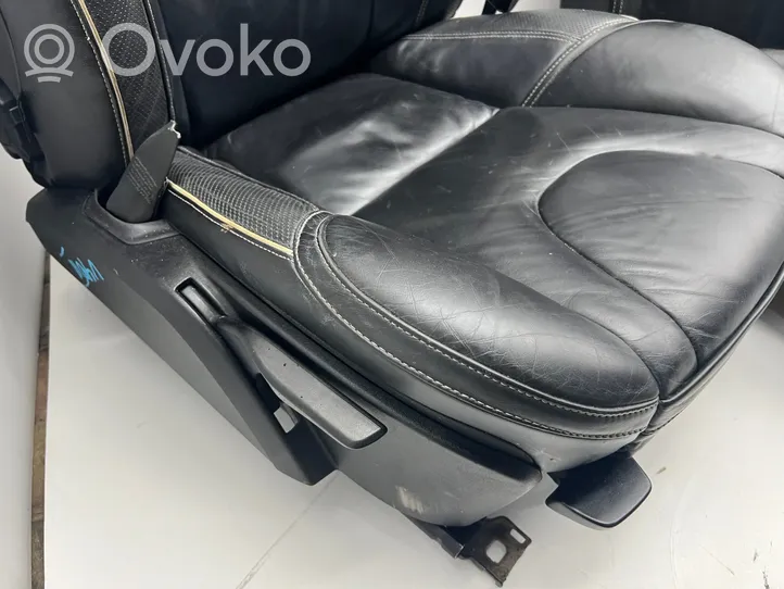 Volvo V40 Fotele / Kanapa / Boczki / Komplet 