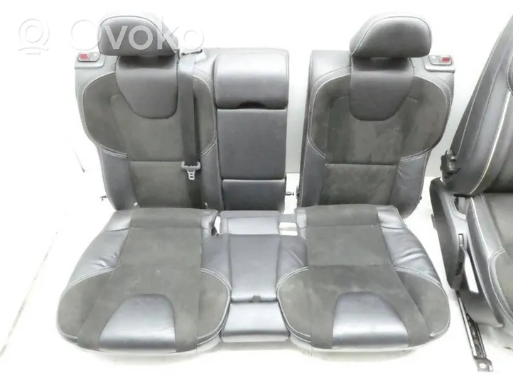 Volvo V40 Garnitures, kit cartes de siège intérieur avec porte 