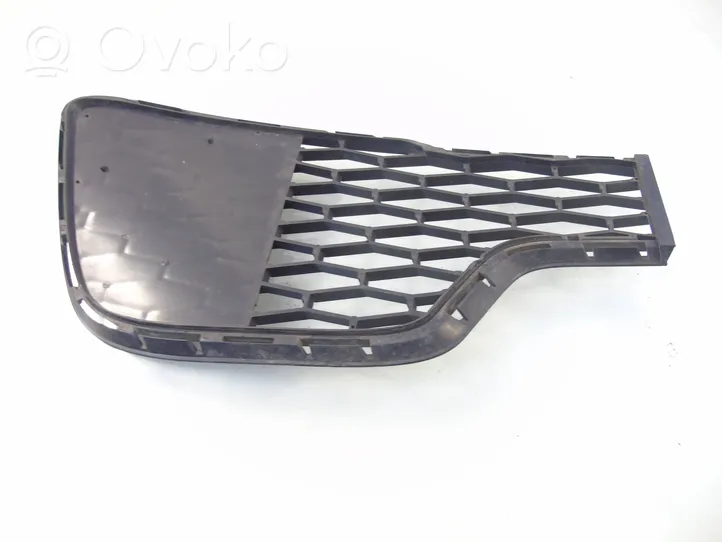 Maserati Ghibli Front bumper lower grill 