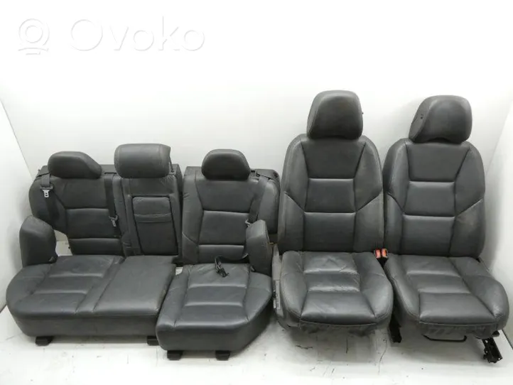 Volvo V70 Set di rivestimento sedili e portiere 