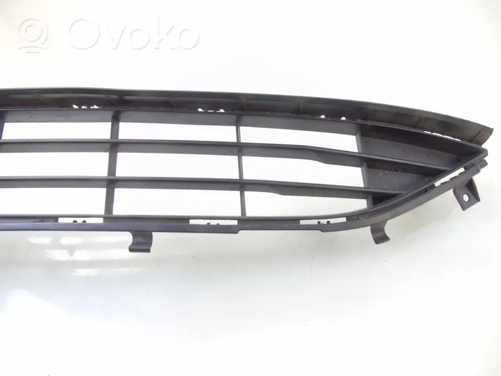 Ford Fiesta Front bumper lower grill 