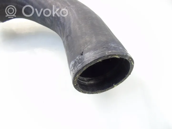 Volvo V40 Tube d'admission de tuyau de refroidisseur intermédiaire 31370044