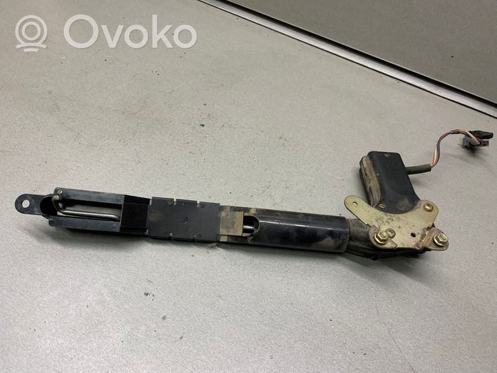 Volvo 740 Rear lock motor 1334022