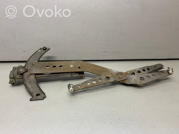 Opel Rekord E2 Front door manual window regulator 90044729