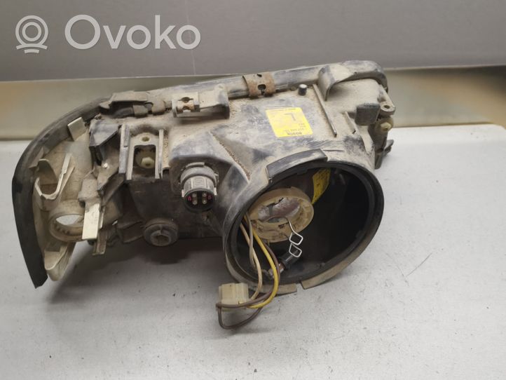 Audi 80 90 S2 B4 Lampa przednia 1307022101