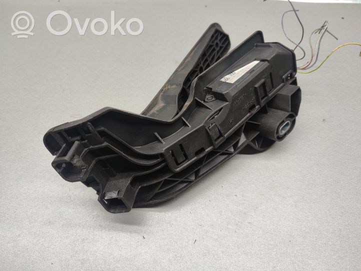 Volkswagen Jetta V Accelerator throttle pedal 1K2721503M