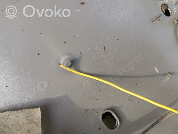 Volvo S60 Takaluukun koristelista 8612978