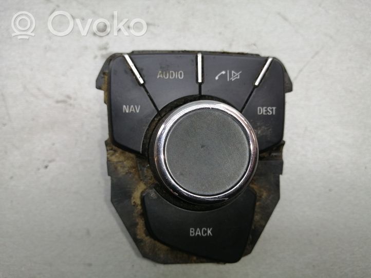 Opel Insignia A Console centrale, commande de multimédia l'unité principale 13310066