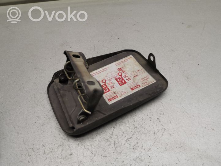 Mercedes-Benz E W124 Sportello del serbatoio del carburante 1245841639