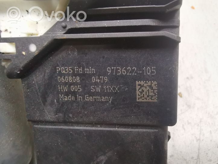 Volkswagen PASSAT B6 Takaoven ikkunan nostomoottori 973622105