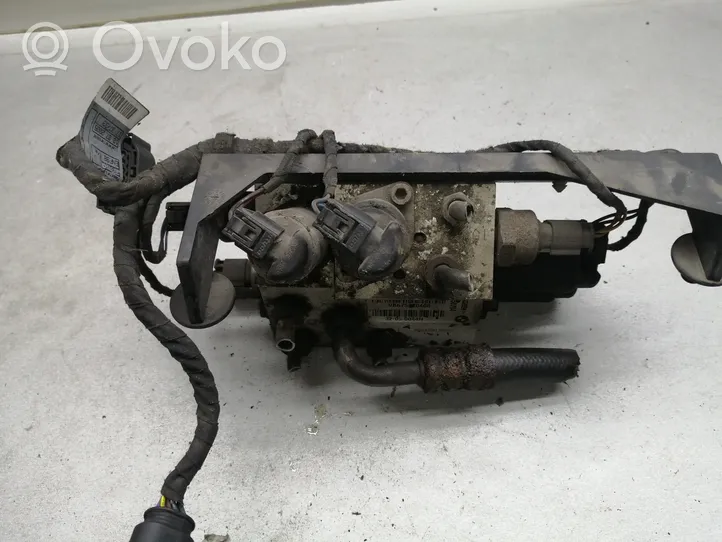 BMW 7 E65 E66 Active stabilizer control/valve assembly 6758704