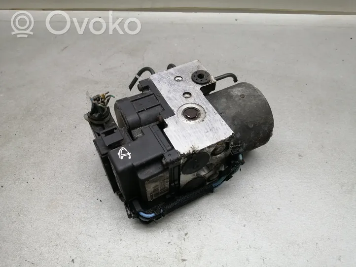 Nissan Almera Tino ABS-pumppu 476604U102