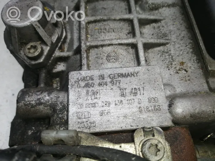 Volkswagen Golf IV Polttoaineen ruiskutuksen suurpainepumppu 038130107D