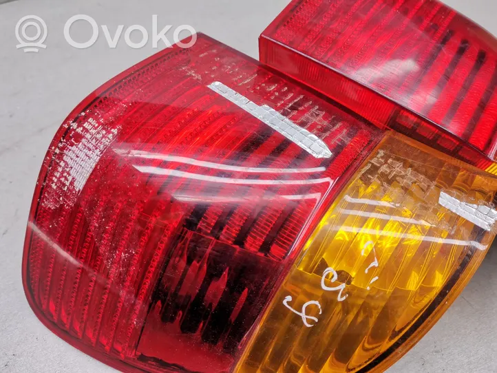 BMW 5 E39 Lampy tylne / Komplet 6900214