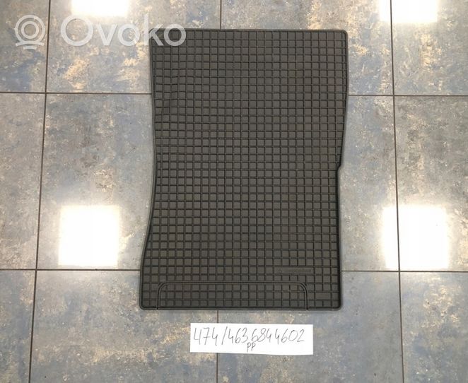 Mercedes-Benz G W463 Front floor mat A4636844602