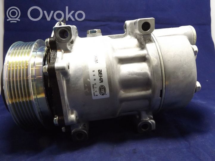 Renault Safrane Air conditioning (A/C) compressor (pump) 8FK51126091