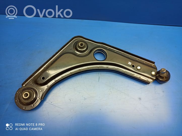 Ford Escort Braccio di controllo sospensione anteriore inferiore/braccio oscillante 2530362