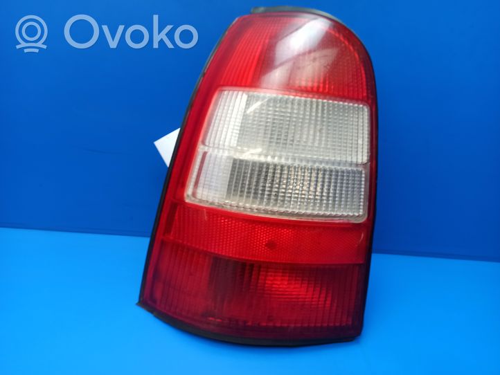 Opel Vectra B Lampa tylna 37650748