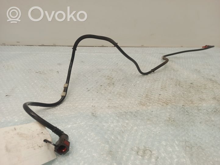 Opel Vivaro Fuel line/pipe/hose 3857419