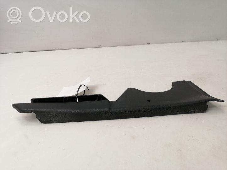 Volkswagen K70 Rivestimento montante (C) 481867554