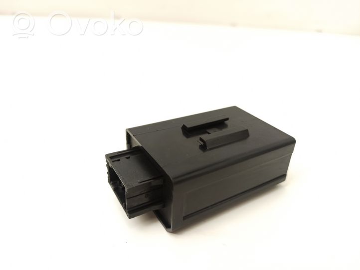 MG ZT - ZT-T Cruise control relay SCB100201